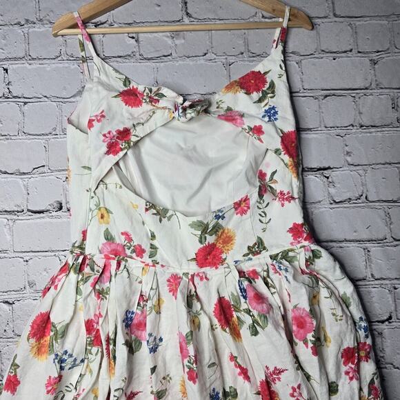Girl Meets Glam Cassie Floral Print Linen Blend Cut Out Back Bow Dress Size 12 - Picture 10 of 15